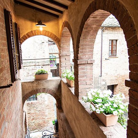 La Loggetta Apartment Буонконвенто Екстериор снимка